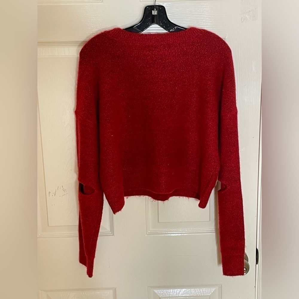 Marled x Olivia Culpo GRL PWR Destroyed Sweater in Red. - Size L​​​​​​​​​​​​ - Picture 6 of 12